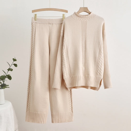 Damen komfortables Strick-Loungewear-Set mit hohen Bündchen und dekorativen Zopfmustern Heidi-Mode
