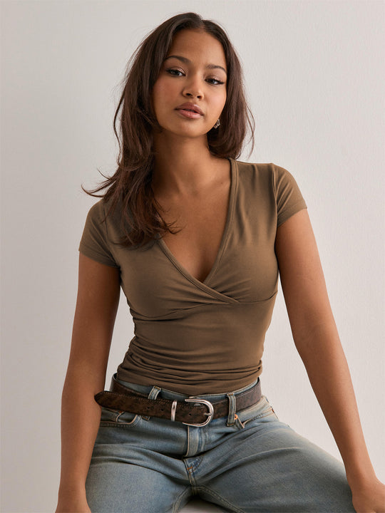 Damen Wickeloberteil mit V-Ausschnitt und figurbetonter Passform Heidi-Mode