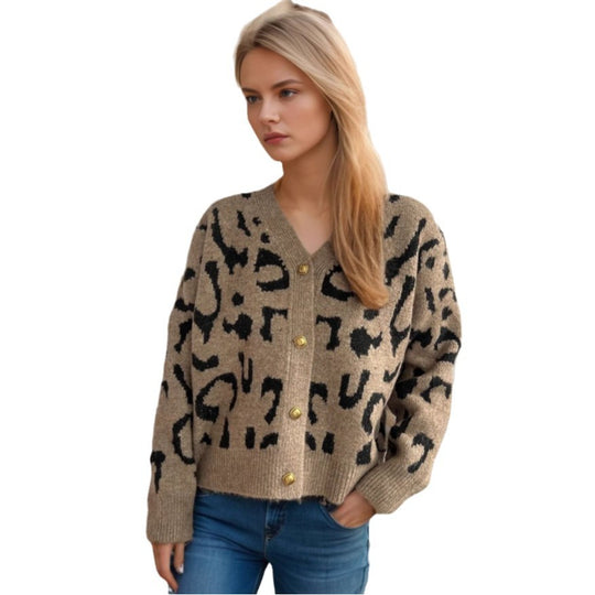 Damen Strickjacke im modernen Leopardenmuster mit Knopfdetails Heidi-Mode
