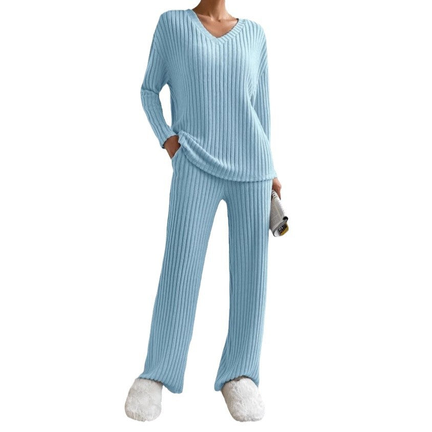 Damen lässiger Strickanzug mit V-Ausschnitt und praktischen Taschen Heidi-Mode