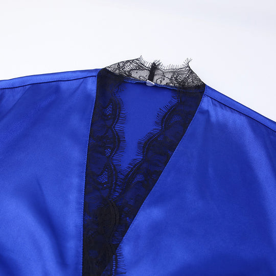 Damen luxuriöser Satin-Morgenmantel mit filigranen Spitzenakzenten Heidi-Mode