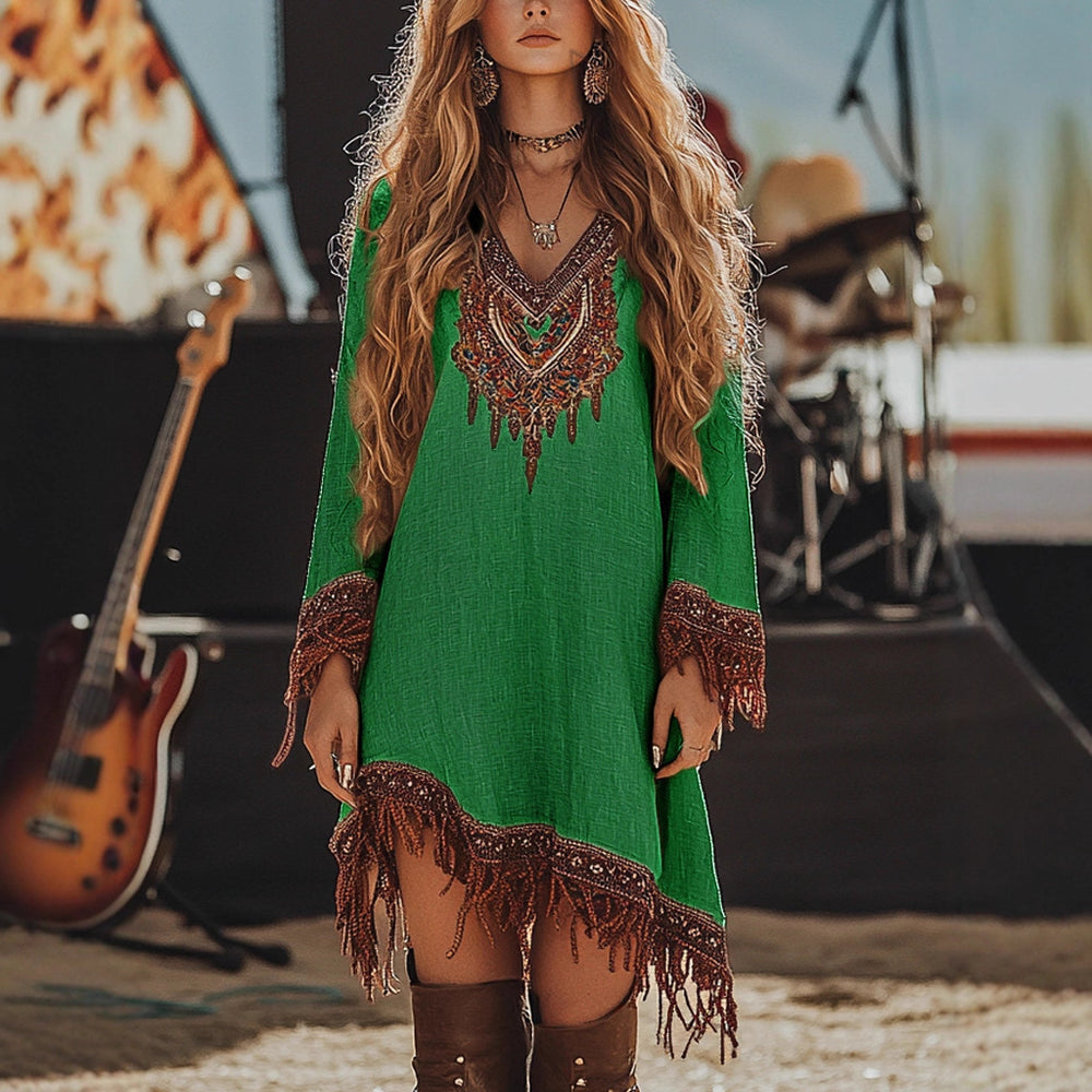 Damen Festival-Kleid mit kunstvollem Stickdesign und Fransen Heidi-Mode