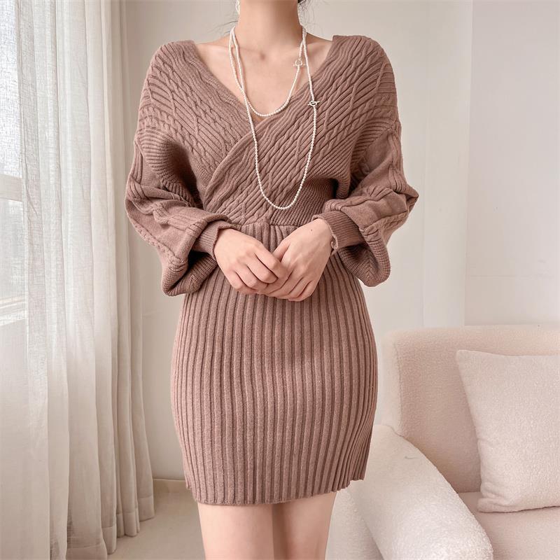 Damen Elegantes Strickkleid mit V-Ausschnitt und strukturiertem Oberteil Heidi-Mode