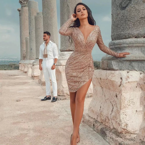 Damen Figurbetontes Glitzerkleid mit tiefem V-Ausschnitt und asymmetrischem Saum Heidi-Mode