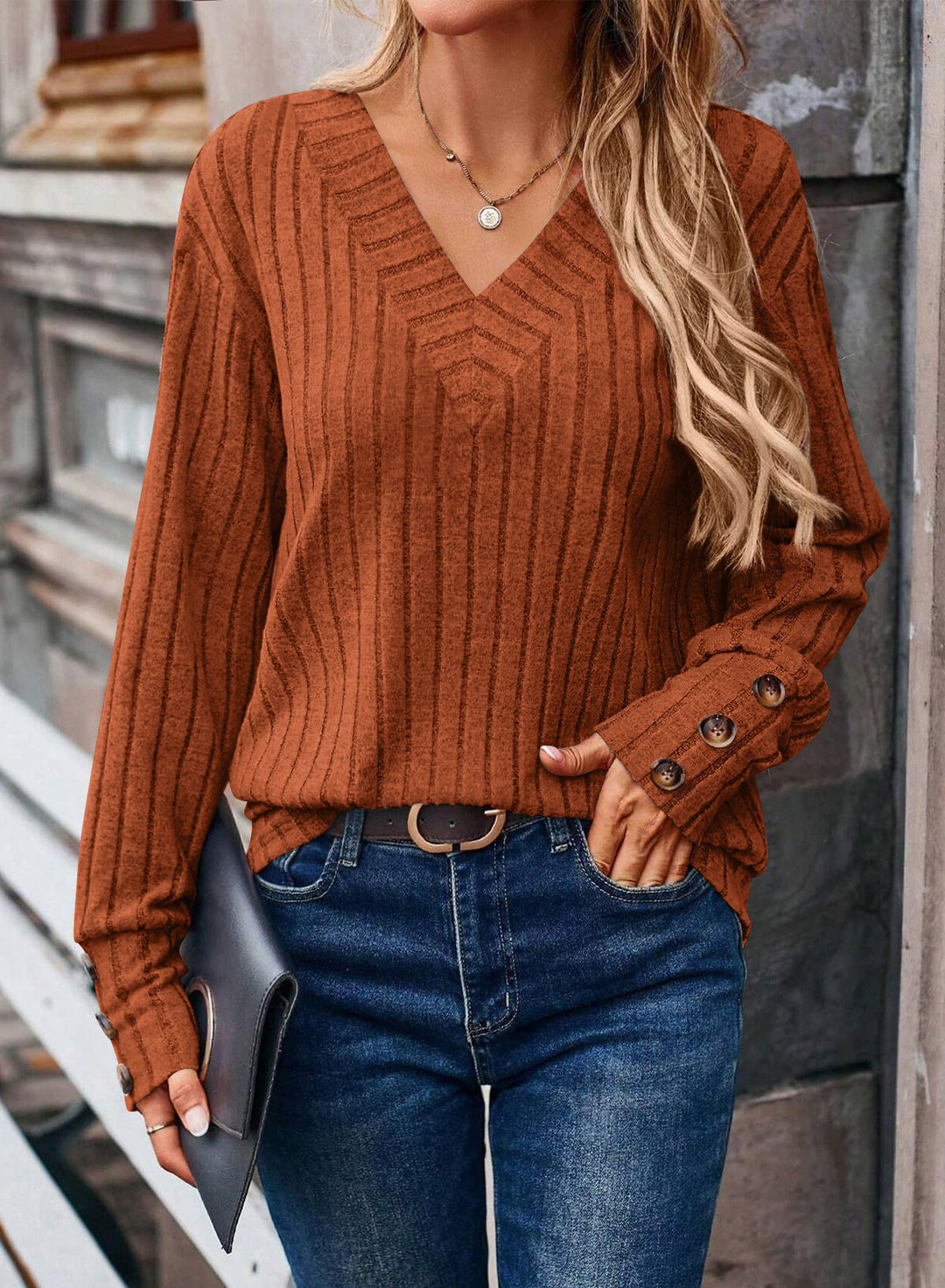 Damen V-Ausschnitt Pullover mit dekorativem Streifenmuster und Knopfdetails Heidi-Mode