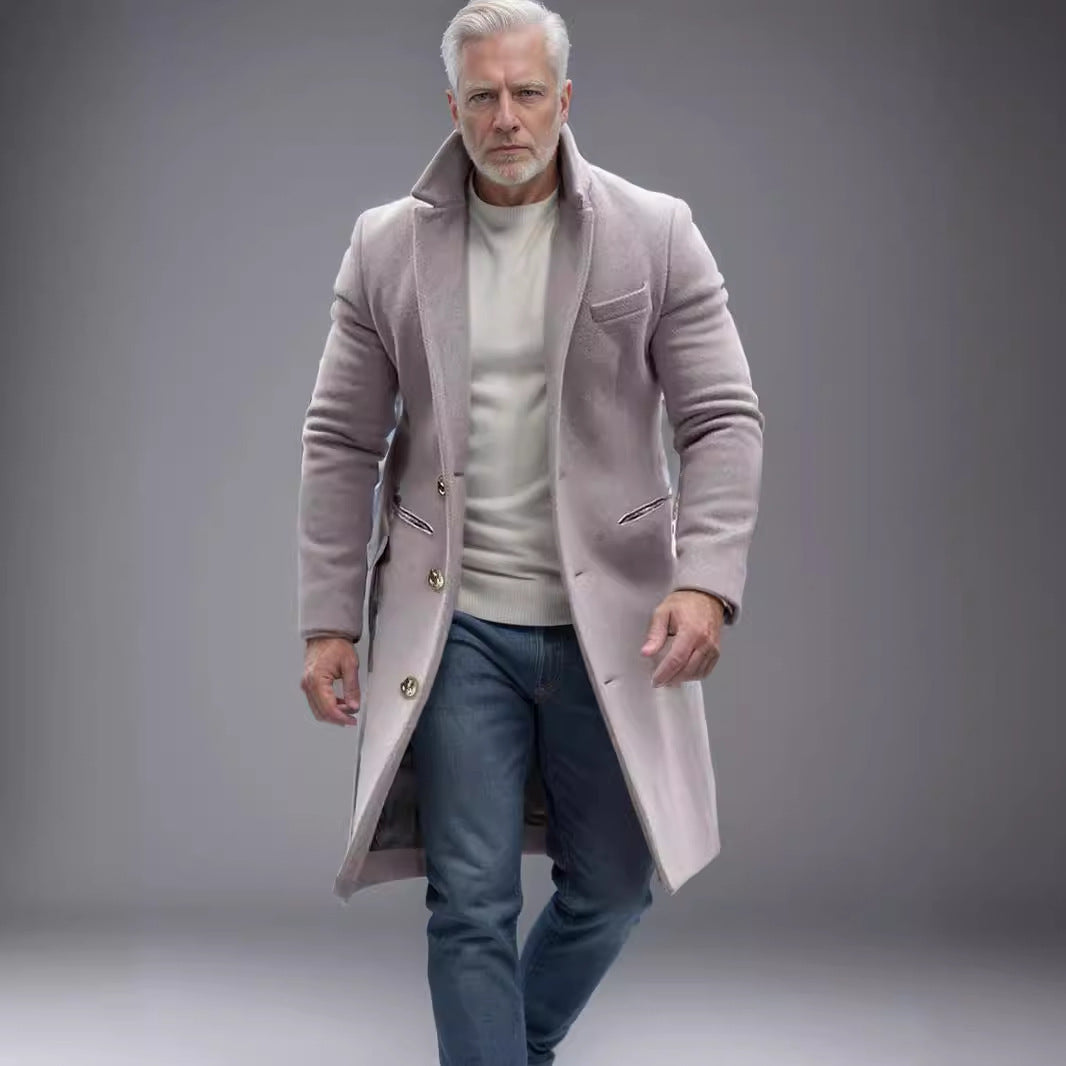 Herren eleganter langes Wollmantel mit schmalem Schnitt und goldenen Knöpfen Heidi-Mode
