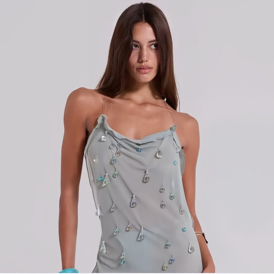 Damen Elegantes Minikleid mit raffiniertem Wasserfall-Ausschnitt und schimmernden Schmuckdetails Heidi-Mode