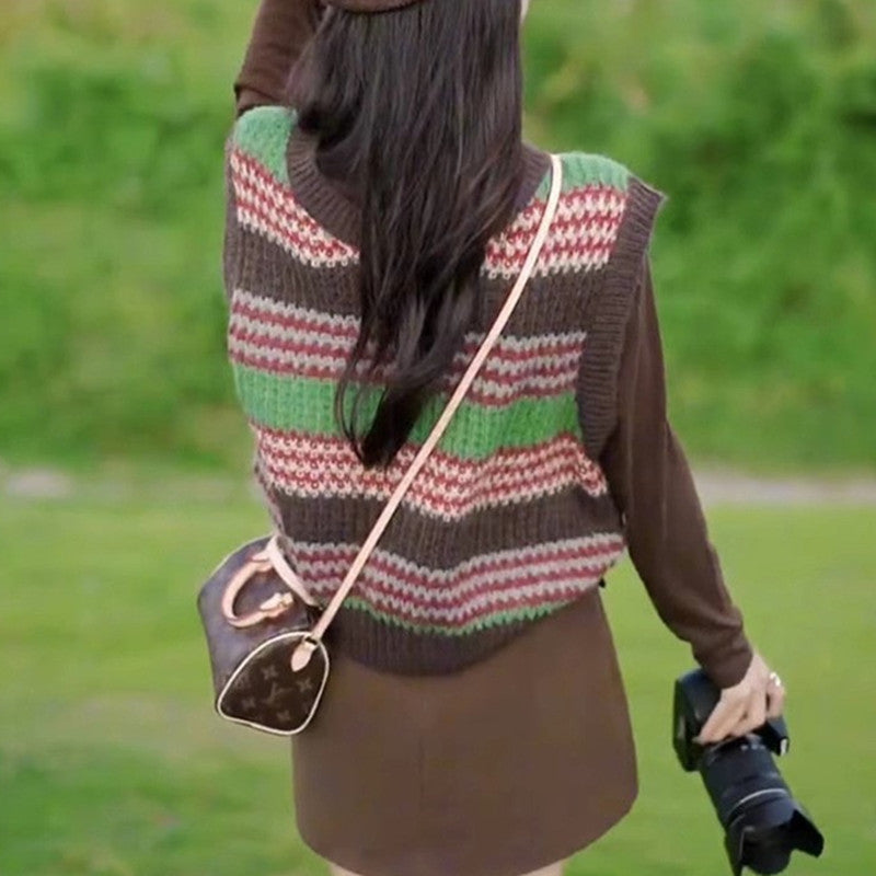 Damen lässiger Strickoversize-Pullover mit buntem Streifenmuster und ärmellosem Design Heidi-Mode