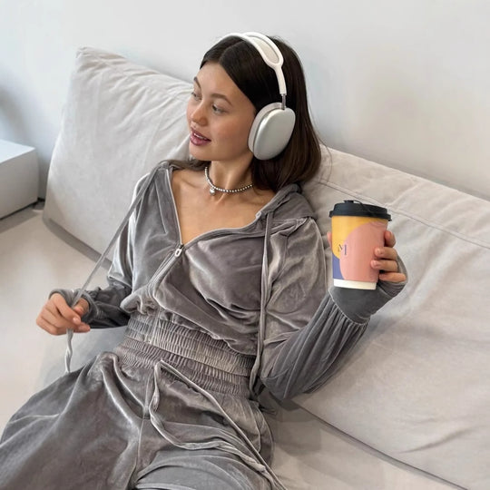 Damen Sportliche Kurzjacke und Jogginghose im entspannenden Design Heidi-Mode