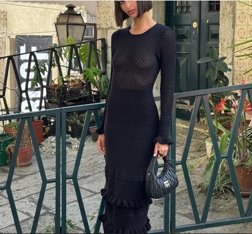Damen Strickmaxikleid mit raffiniertem Lochmuster und kontrastierendem Streifen Heidi-Mode