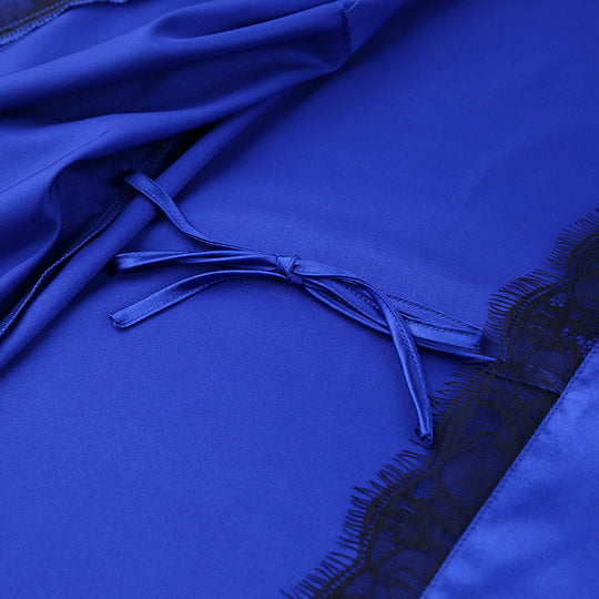 Damen luxuriöser Satin-Morgenmantel mit filigranen Spitzenakzenten Heidi-Mode