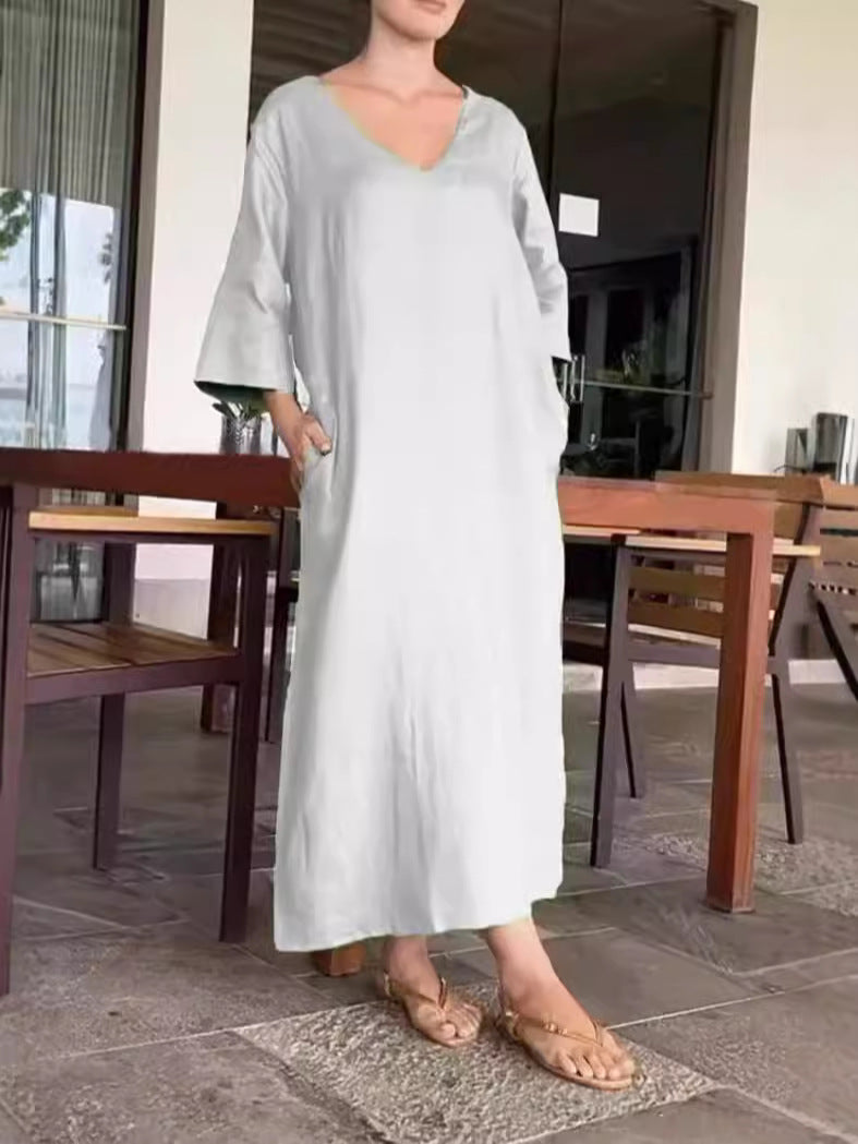 Damen luftiges Maxikleid aus atmungsaktiver Baumwolle mit V-Ausschnitt und praktischen Taschen Heidi-Mode