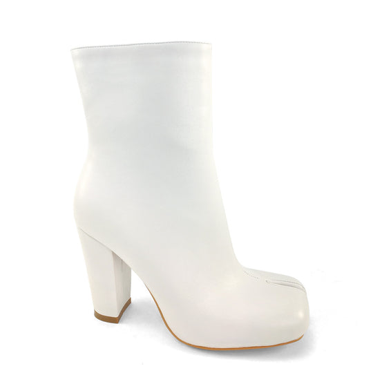 Femme High-Heeled Ankle Boots mit zerknittertem Metallic-Finish Heidi-Mode
