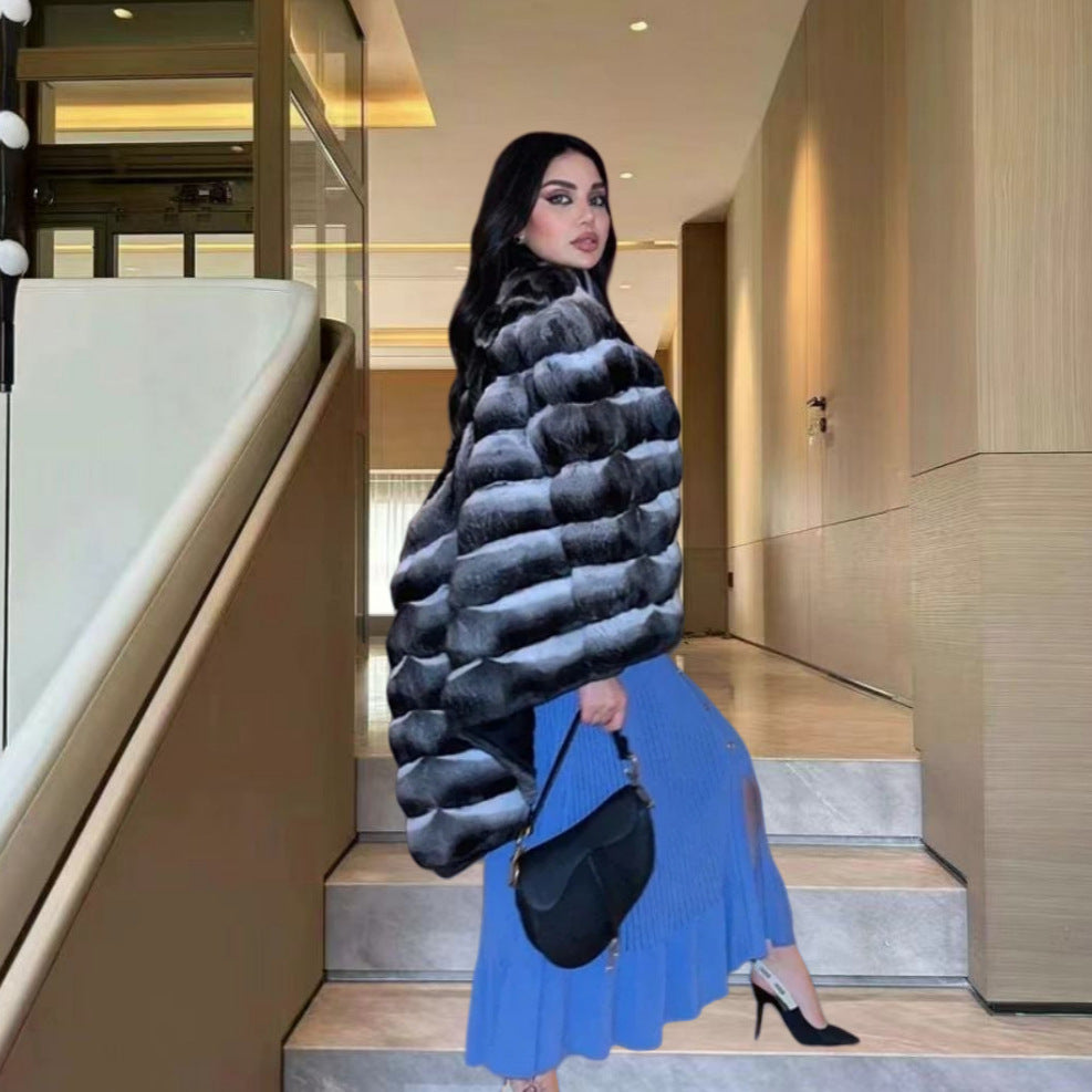 Damen Strickmaxikleid mit Knopfleiste und modischem V-Ausschnitt Heidi-Mode
