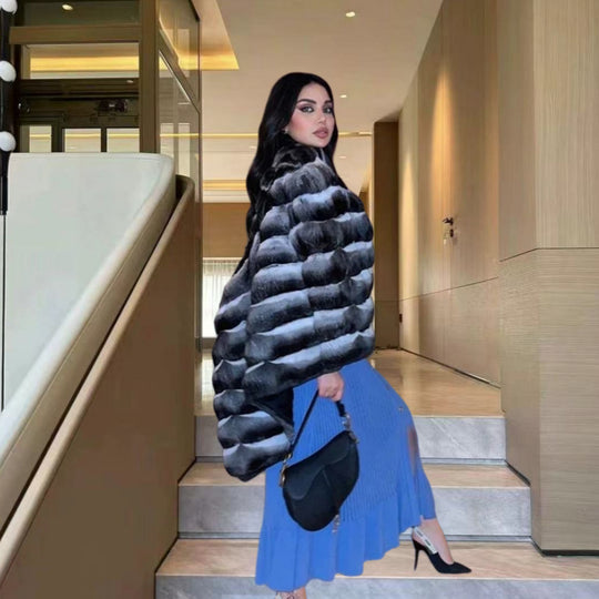 Damen Strickmaxikleid mit Knopfleiste und modischem V-Ausschnitt Heidi-Mode