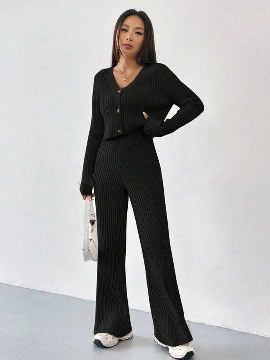 Damen Strick-Ensemble mit V-Ausschnitt und weitem Bein Heidi-Mode