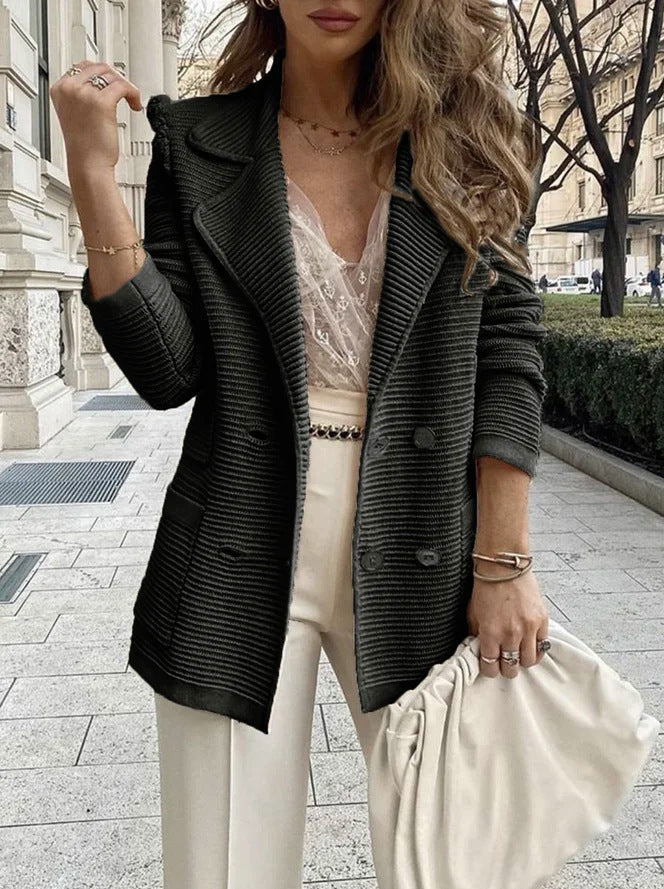 Damen eleganter Strickblazer mit doppelter Knopfleiste und Taschen Heidi-Mode