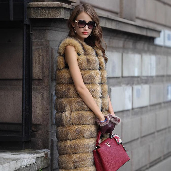 Damen Elegante Kunstpelzweste mit voluminösen Details und dekorativen Akzenten Heidi-Mode