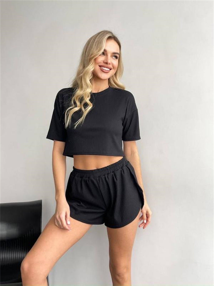 Damen Sportliches Set mit kurzem Oberteil und Shorts Heidi-Mode