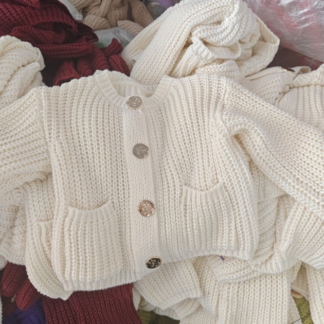 Damen kuschelige Strickjacke mit dekorativen Knöpfen und praktischen Taschen Heidi-Mode