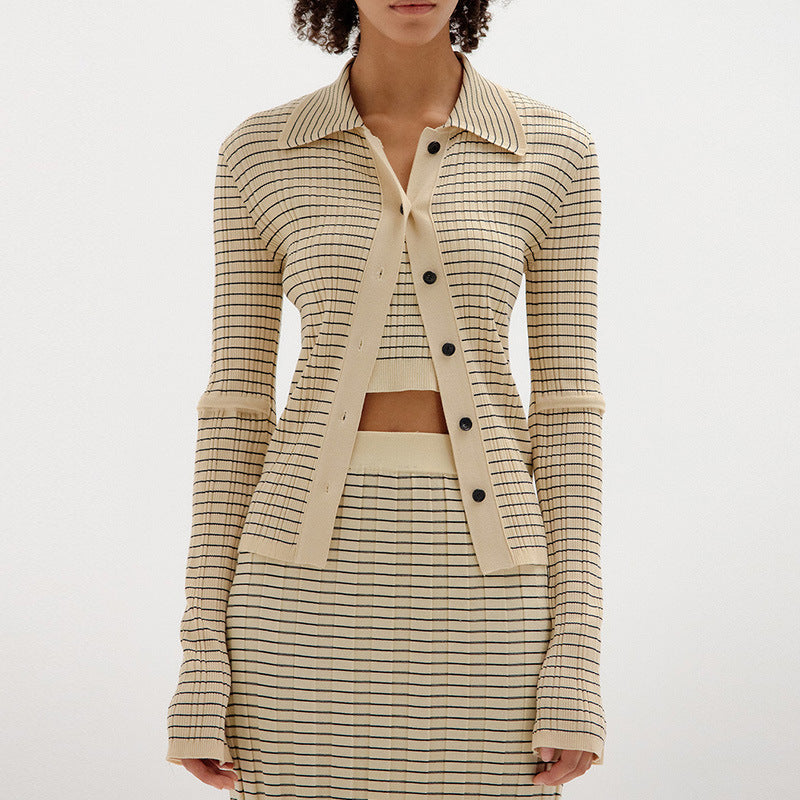 Damen elegantes Strickensemble mit Knopfleiste und hohem Kragen Heidi-Mode