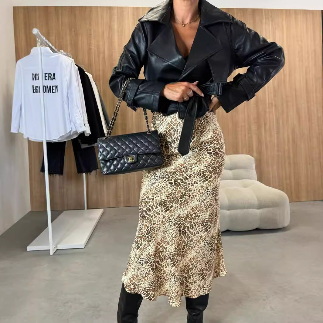 Damen modische Kunstlederjacke mit Gürtel und strukturierter Optik Heidi-Mode