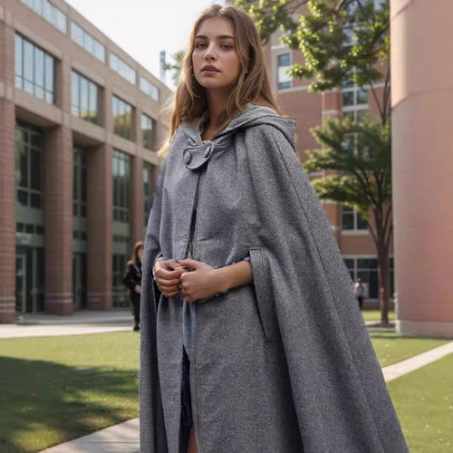 Damen modern geschnittener Umhang mit Kapuze Heidi-Mode