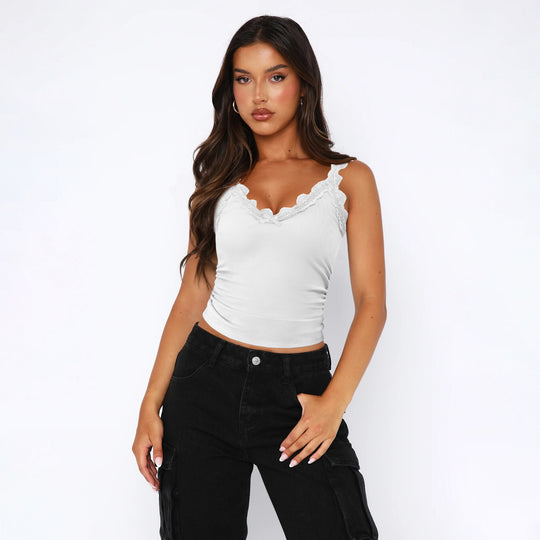Damen Spitzen-Cami-Top mit verstellbaren Trägern und dekorativem Design Heidi-Mode