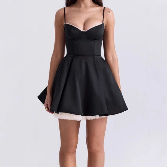 Damen Freizeitkleid mit trägerlosem Design und voluminösem Rock Heidi-Mode