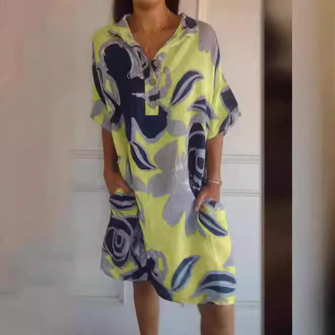 Damen luftiges Strandkleid mit modischem Muster und seitlichen Taschen Heidi-Mode