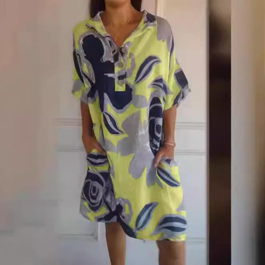 Damen luftiges Strandkleid mit modischem Muster und seitlichen Taschen Heidi-Mode