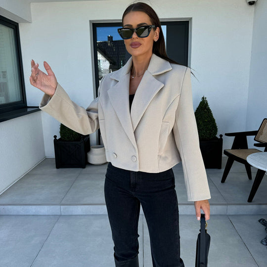 Damen modische cropped Blazerjacke mit doppelt knöpfbarem Verschluss Heidi-Mode