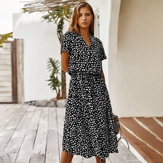 Heidi | Sommerkleid mit kurzen Ärmeln und Polka Dots