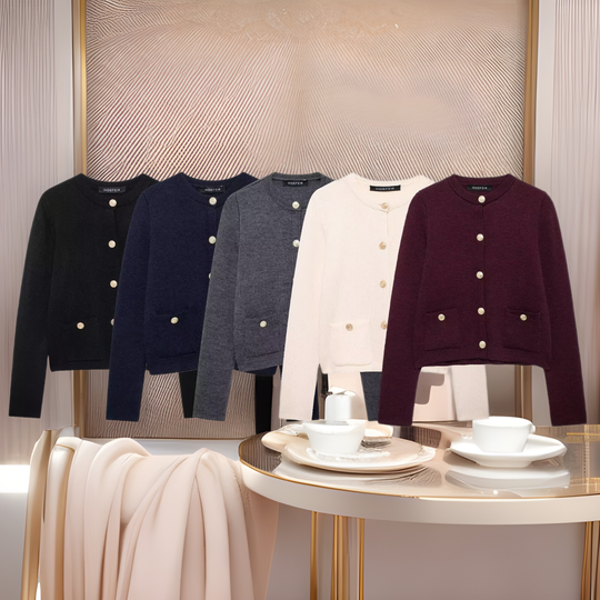 Damen Strickjacke mit schimmernden Knöpfen und Taschen Heidi-Mode