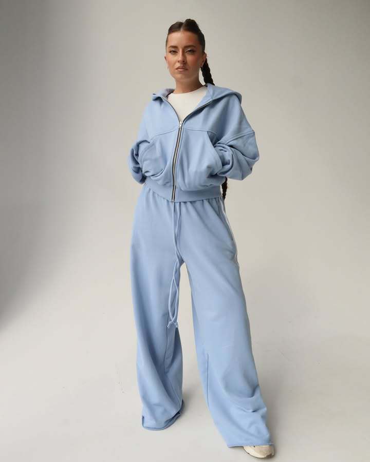 Damen Trendiges Sport-Lounge-Set mit cropped Sweatjacke und weit geschnittenen Jogginghosen Heidi-Mode