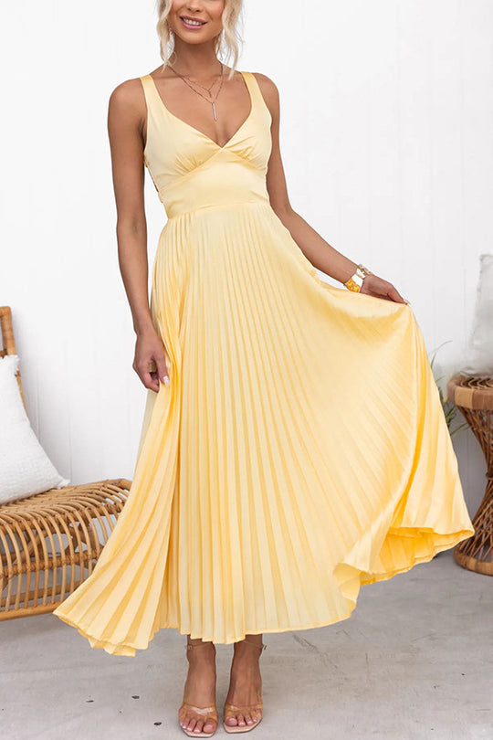 Heidi Mode | Kleid aus Satin mit Hosenträgern