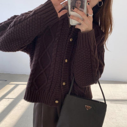 Damen Grobstrick-Cardigan mit Knopfdetails und Zopfmuster Heidi-Mode