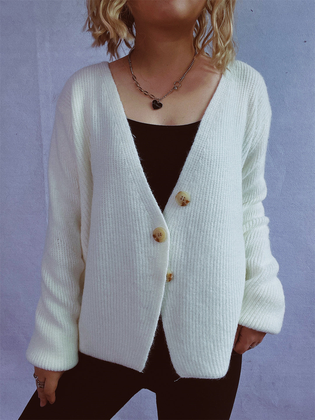 Damen lässiger Strickcardigan mit dekorativen Knopfdetails Heidi-Mode
