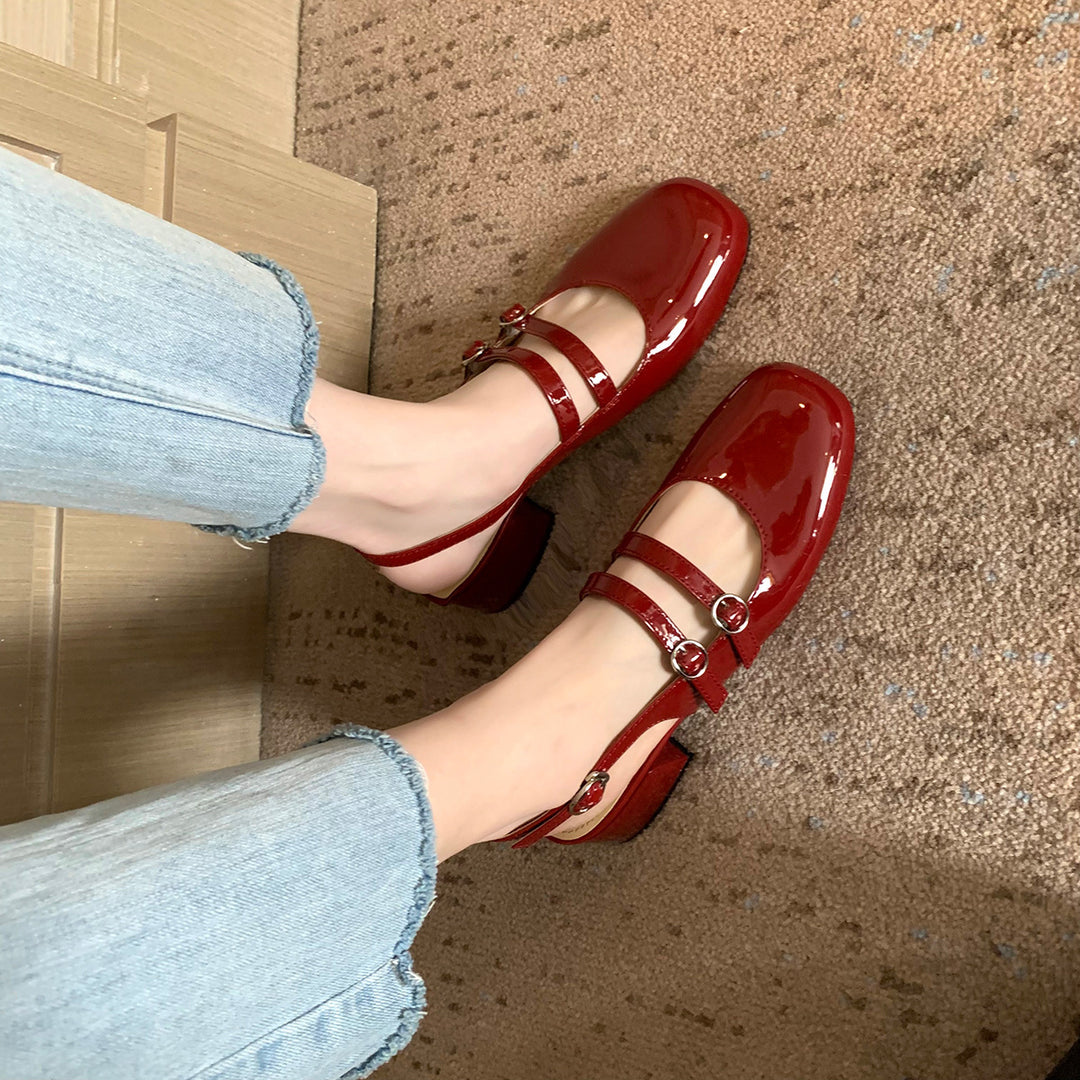 Frauen Chunky Heel Slingback Pumps mit dekorativen Riemenakzenten Heidi-Mode