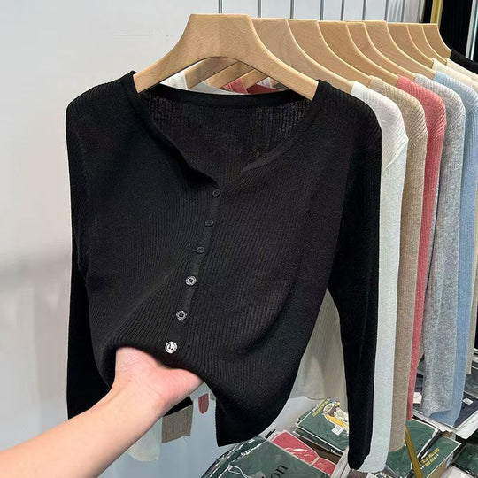 Damen figurbetonte Strickjacke mit elegantem Knopfverschluss und feiner Rippstruktur Heidi-Mode