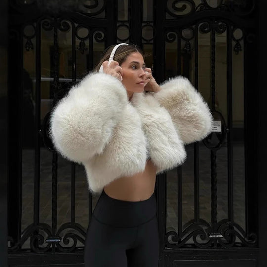 Damen Flauschige Kurzjacke mit voluminösen Ärmeln Heidi-Mode