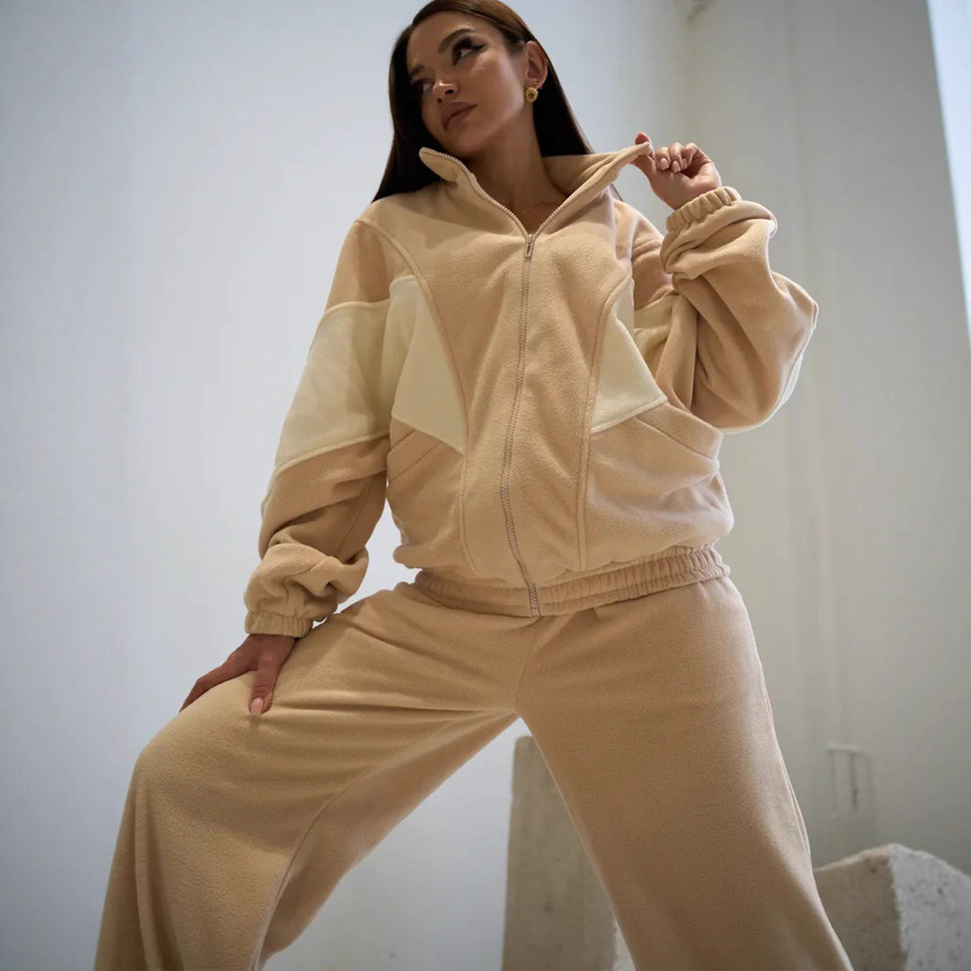 Damen sportliches Fleece-Loungewear-Set mit Kapuze und weiten Hosen Heidi-Mode