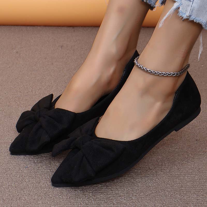 Heidi-Mode | Spitz Slipper Schleifendetail für Einen Weiblichen Touch