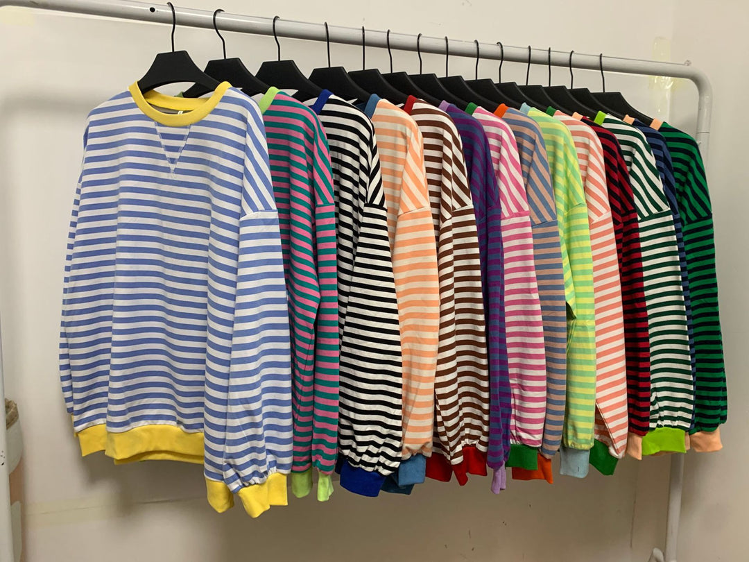 Damen Lässiger Sweatshirt mit bunten Streifen und weitem Schnitt Heidi-Mode