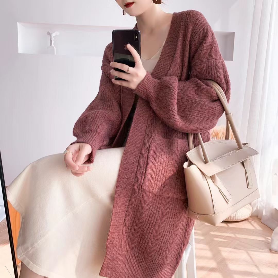 Damen Grobstrick Cardigan mit tiefen Taschen und elegantem Zopfdesign Heidi-Mode
