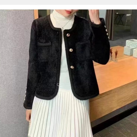 Damen Elegante Strickjacke mit goldenen Knöpfen und feiner Struktur Heidi-Mode