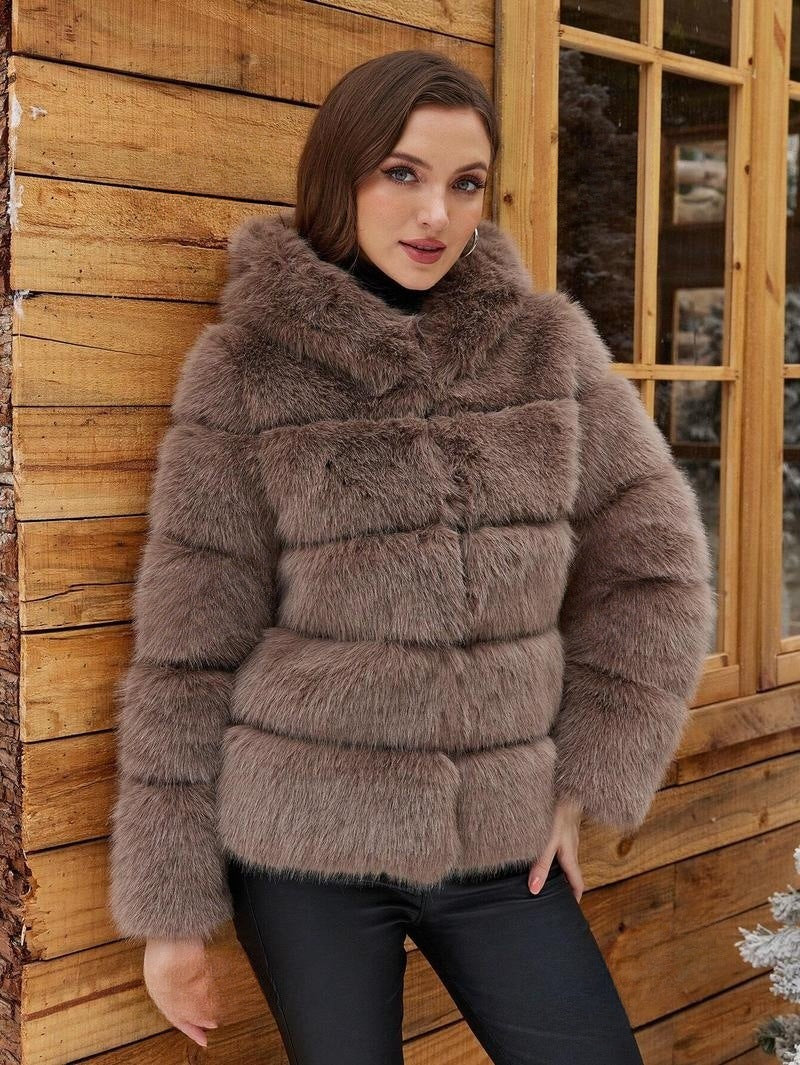 Damen Trendige Kunstpelzjacke mit Kapuze Heidi-Mode