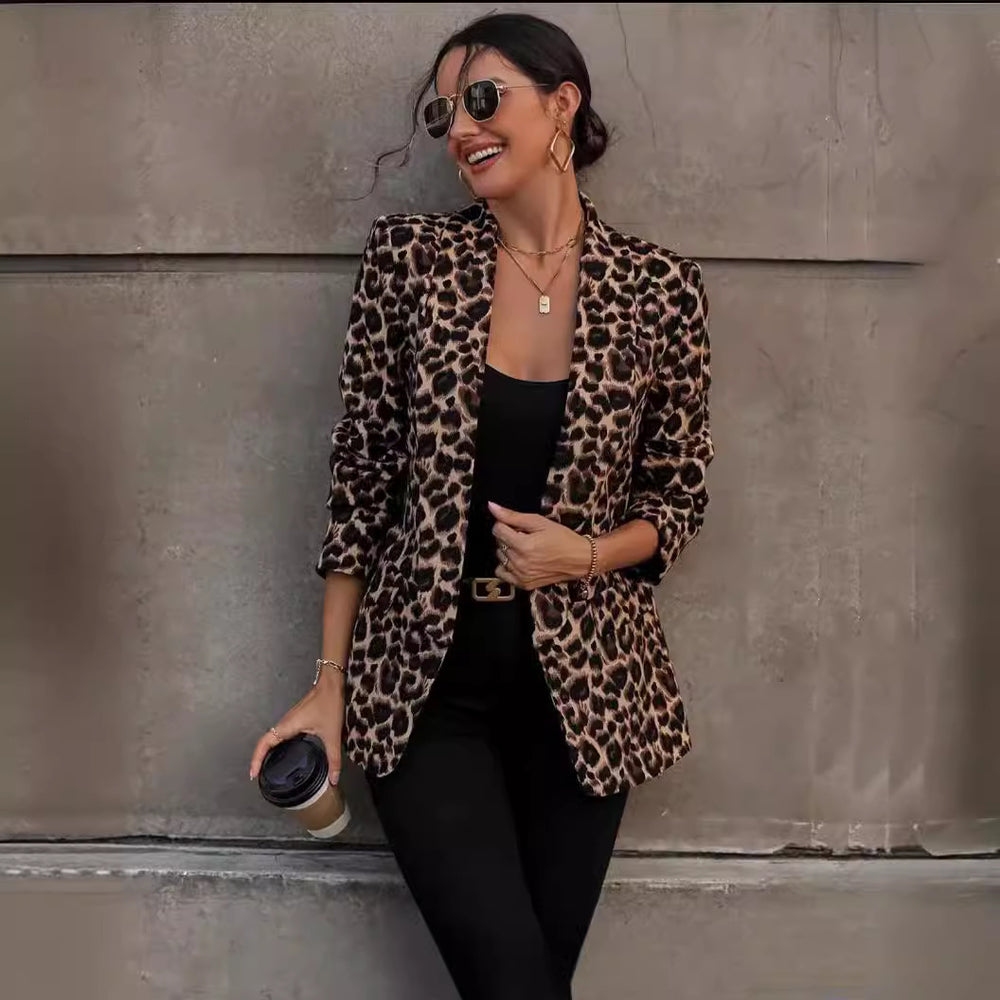 Damen modischer Blazer mit Leopardenmuster und taillierter Passform Heidi-Mode