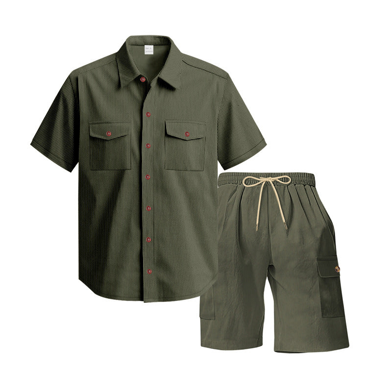 Herren komfortables Freizeitoutfit mit Kurzarmhemd und lockeren Shorts Heidi-Mode