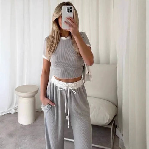 Damen lässiges Cropped Lounge-Set mit weicher Rippstruktur und bequemen Hosen Heidi-Mode